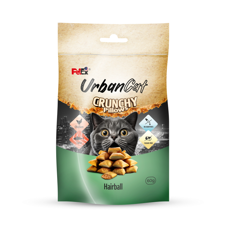 Petex urban cat crunchy pillows filled with chicken & tuna cream - Hairball 60g